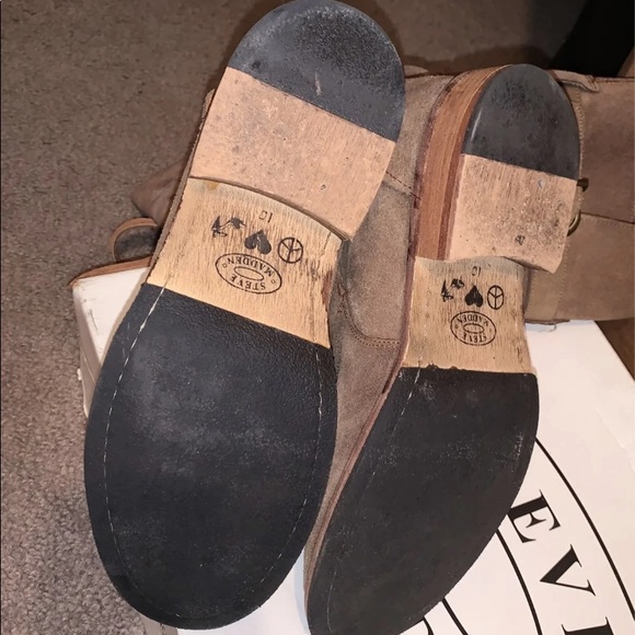 Steve Madden Taupe/Gray Suede sz10 Side buckle boot - Picture 7 of 7